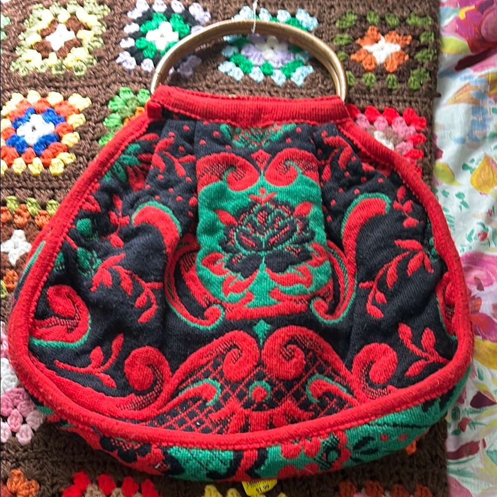 Vintage  Red and Black Tapestry Women's Bag